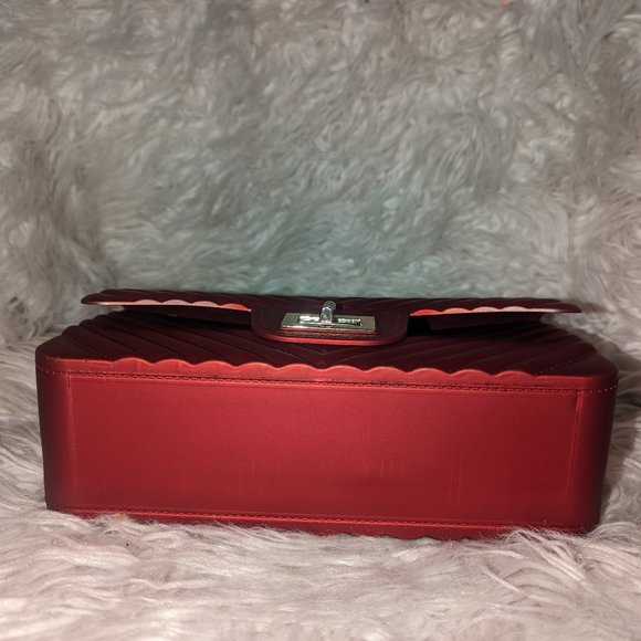 Mini Chevron Quilted Purse - Picture 6 of 6